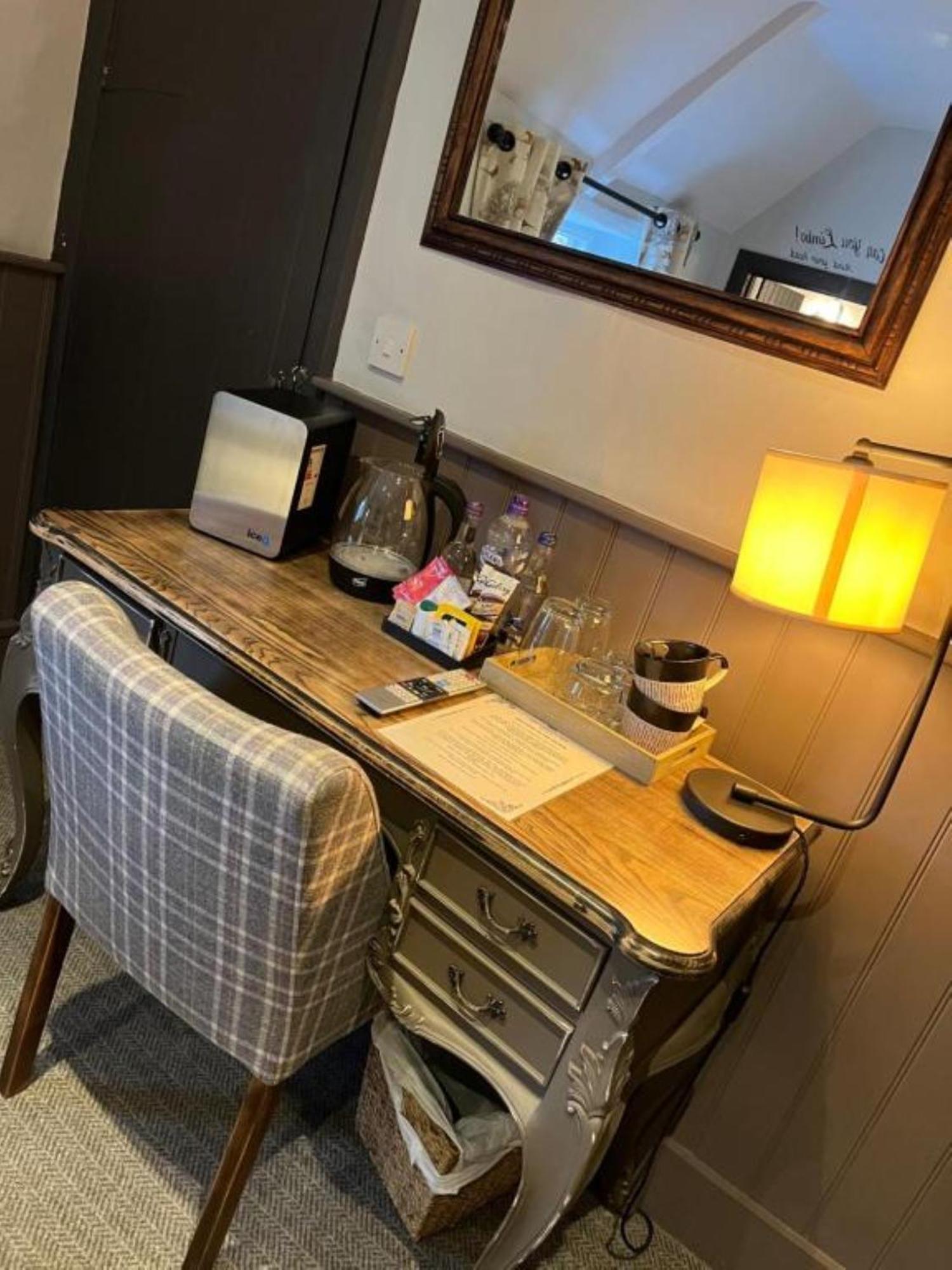 The Crown Inn Gayton  Екстериор снимка