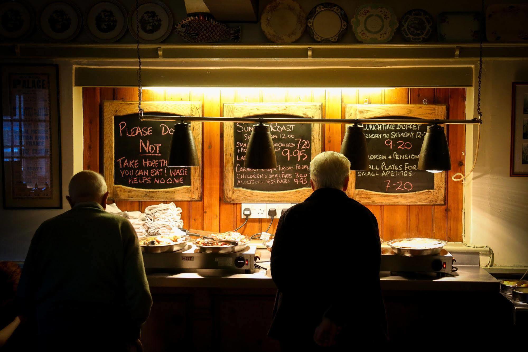 The Crown Inn Gayton  Екстериор снимка