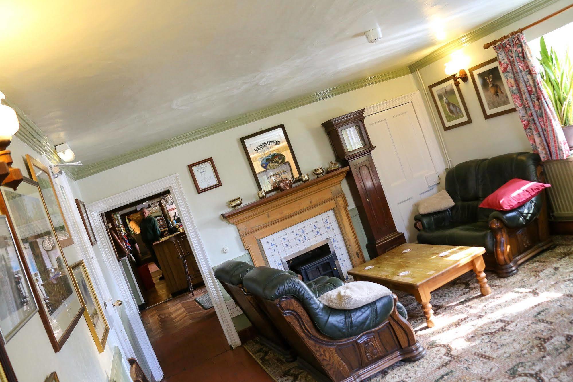 The Crown Inn Gayton  Екстериор снимка