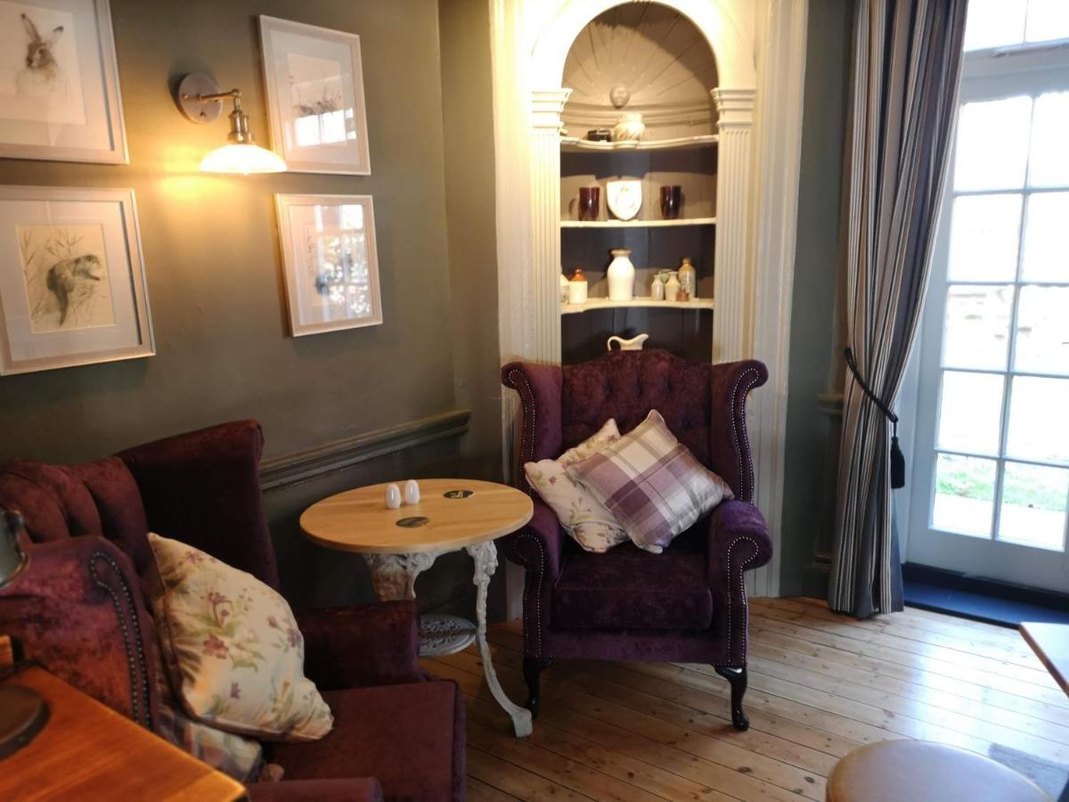 The Crown Inn Gayton  Екстериор снимка